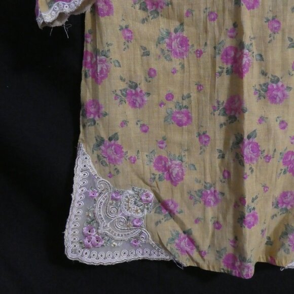 ETHNIC KIDS | 8-9 years | Traditional Floral and Lace Dress - Picture 8 of 16